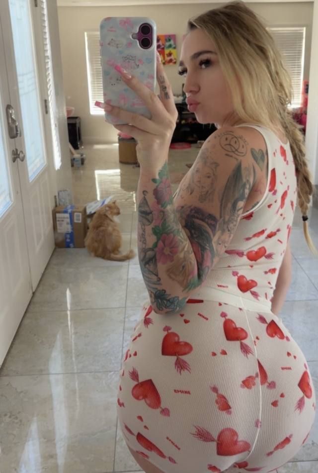 ESCORT AVAILABLE FOR HOOK UP NOW 🍑🍆💦 - Image 3